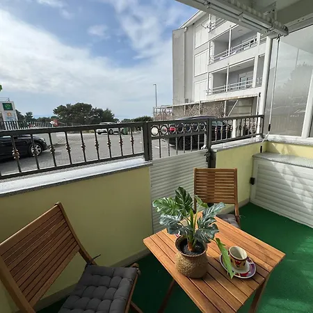 Apartment Tri Sunca Baska Voda Exterior photo