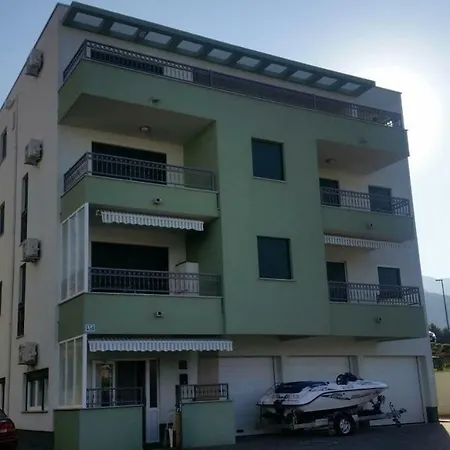 Apartment Tri Sunca Baska Voda Exterior photo