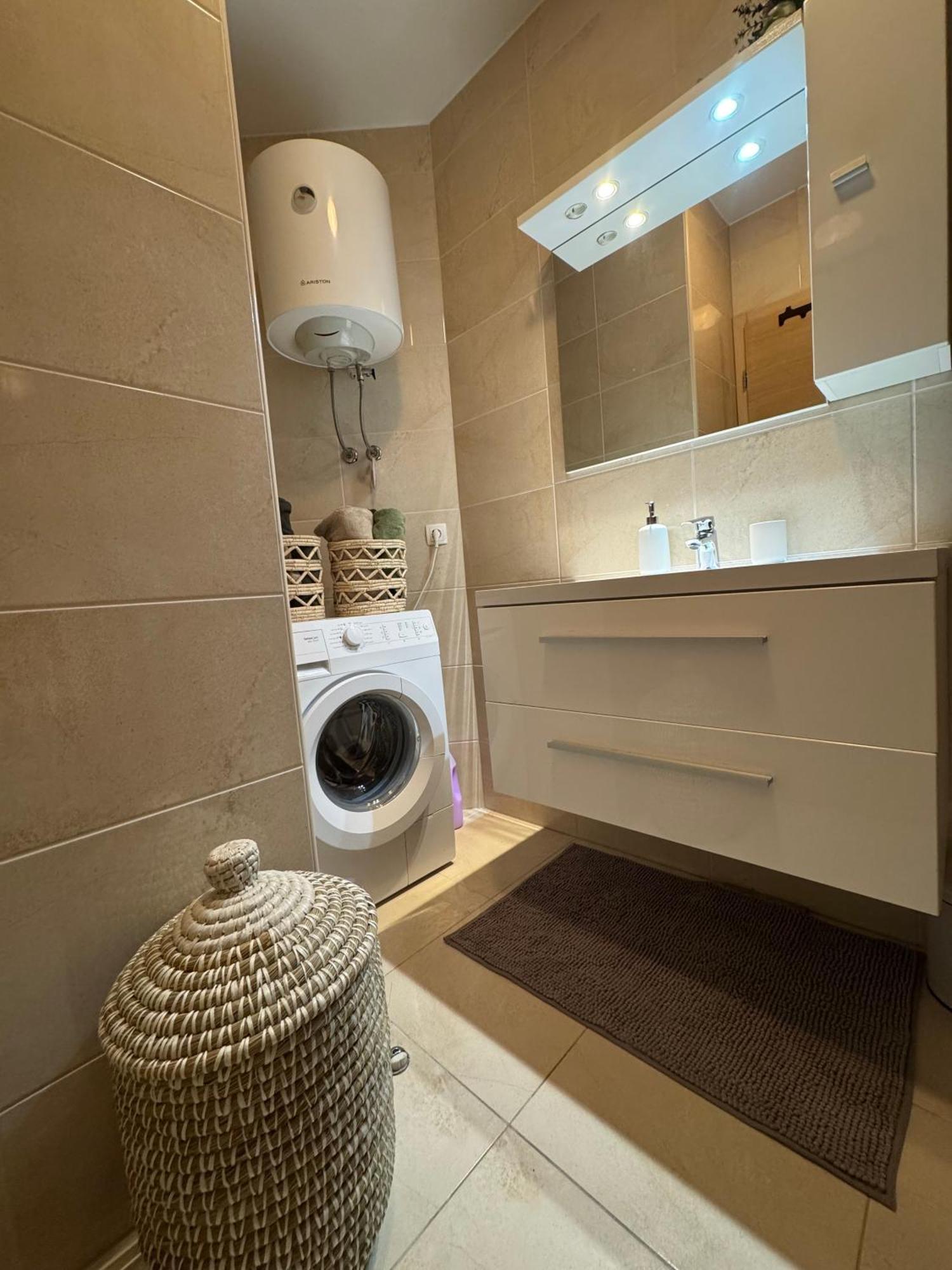 Tri Sunca Apartment Baska Voda